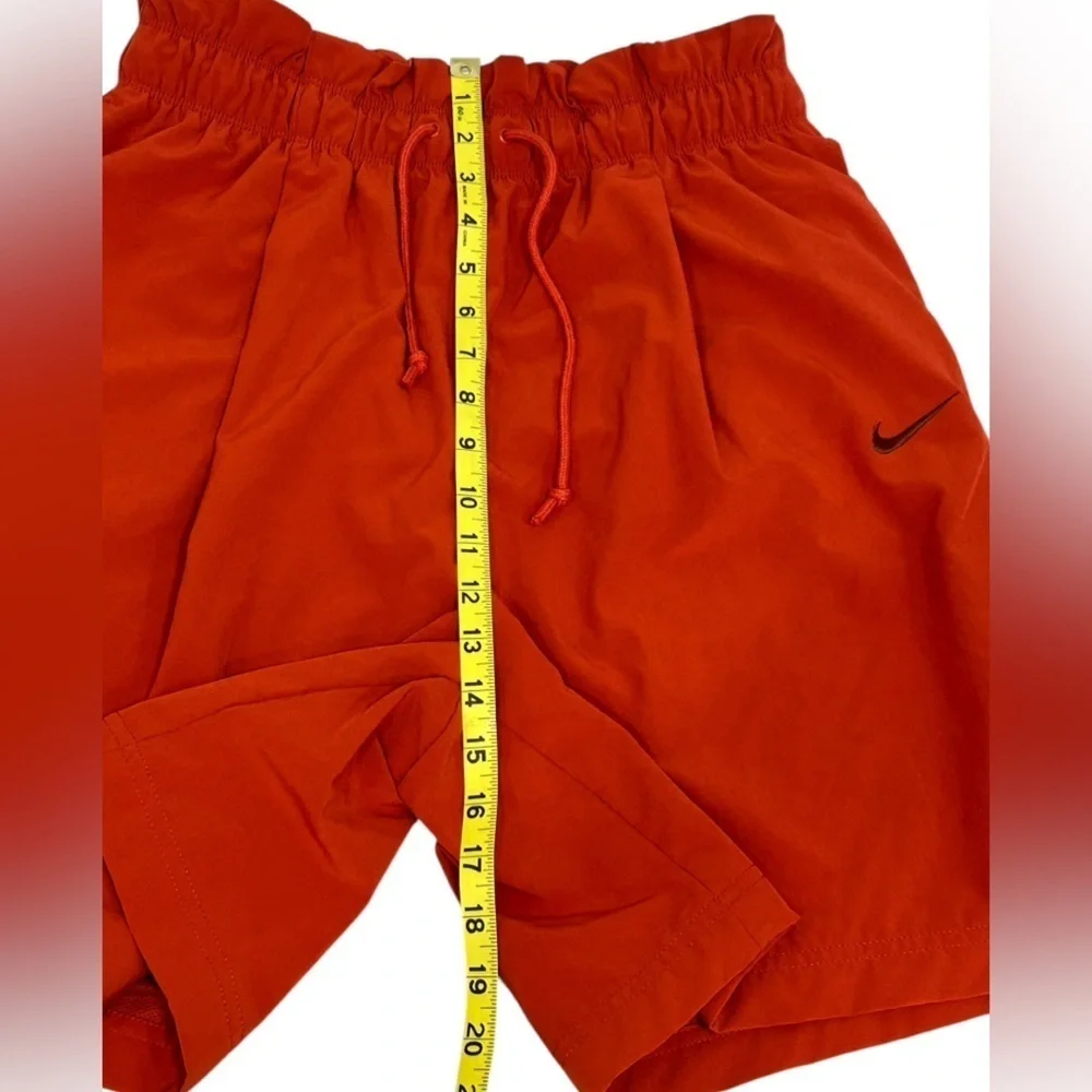 Nike High Rise Woven Shorts Womens M Everyday Modern Loose Fit Burnt Orange